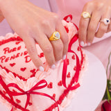 Anello sigillo cuore pavé